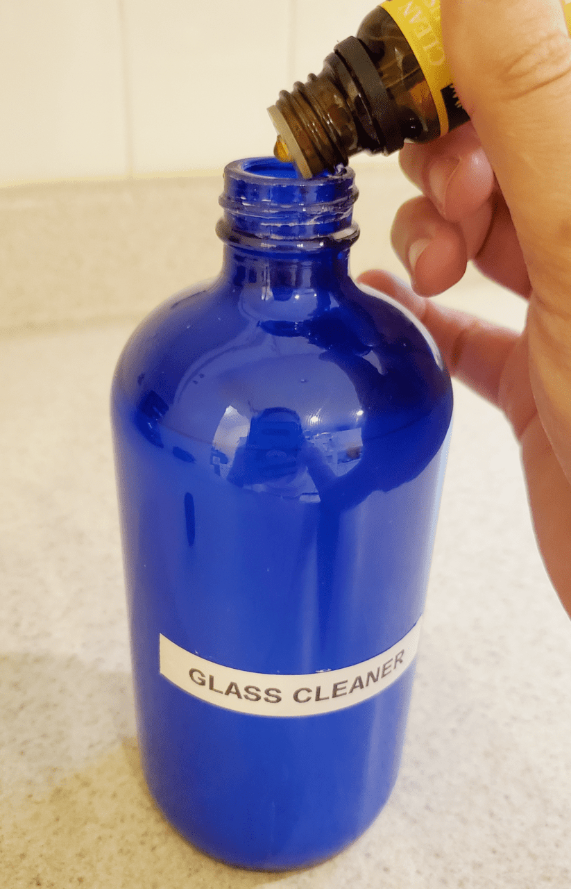 Natural Living Glass & Window Cleaner- Essential Oils